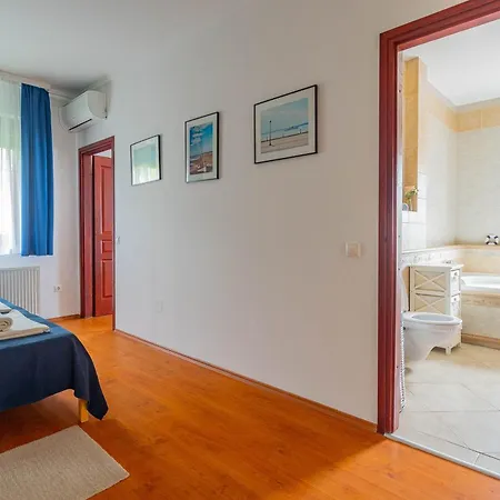Appartement Kamilla *