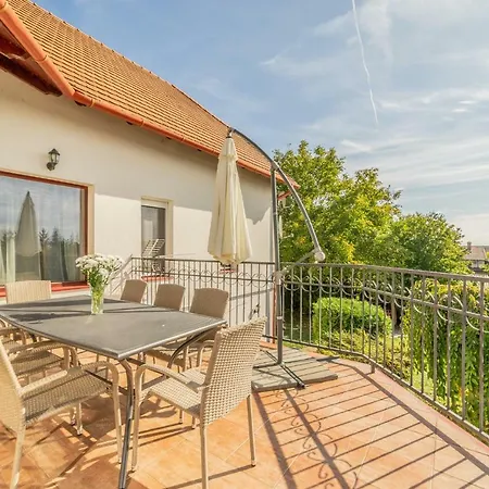 Kamilla Apartment